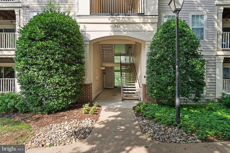 15301 Diamond Cove Ter #8-B, Rockville, MD 20850
