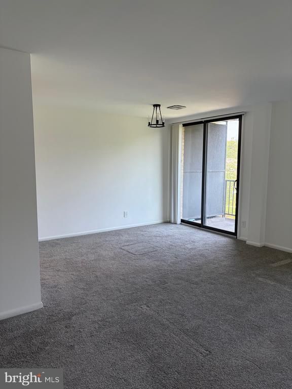 3450 Toledo Ter #521, Hyattsville, MD 20782