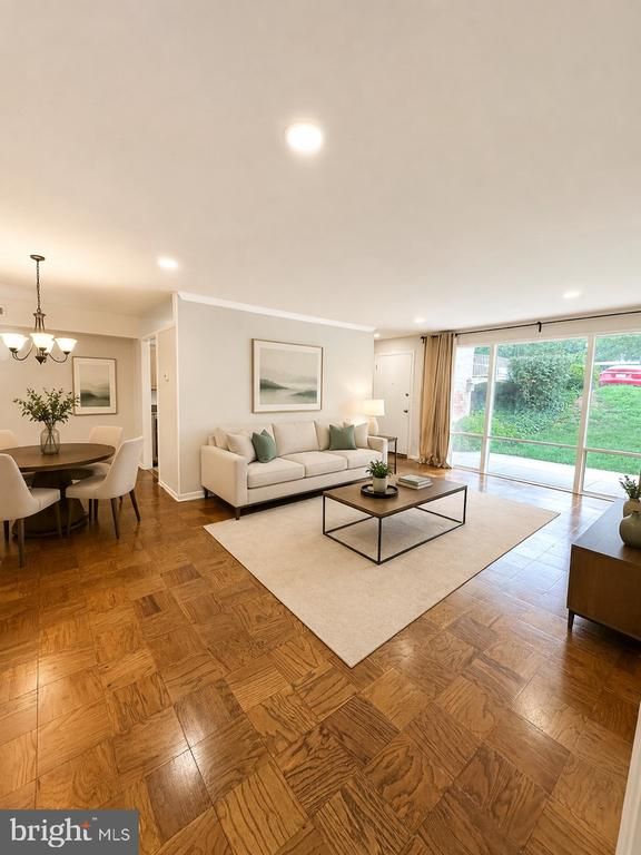 7521 Spring Lake Dr #B1, Bethesda, MD 20817