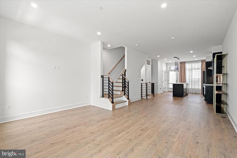 2013 Tysons Ridgeline Rd, Falls Church, VA 22043