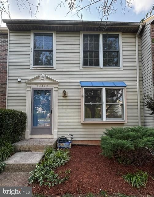 13238 Custom House Ct, Fairfax, VA 22033
