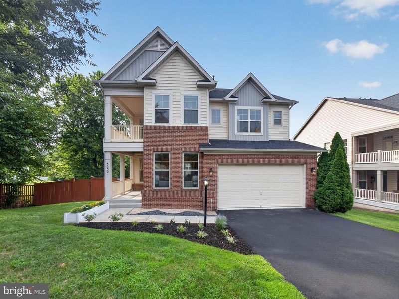 3032 Moore Ln, Kensington, MD 20895