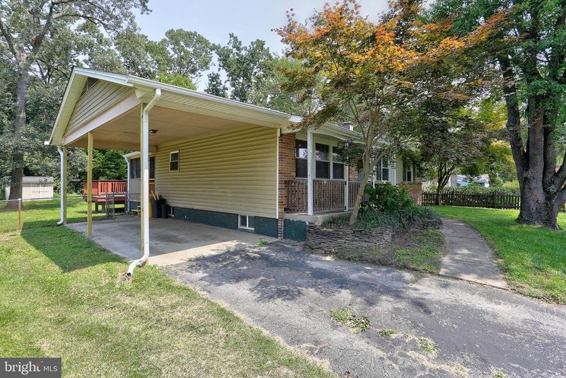 816 Danza Rd, Severn, MD 21144