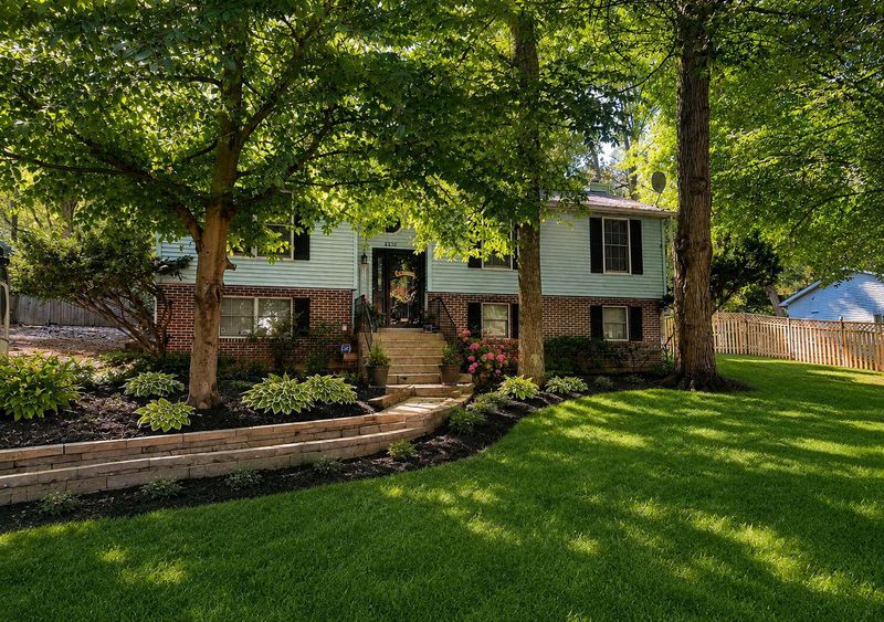8301 Heatherwick Dr, Brandywine, MD 20613