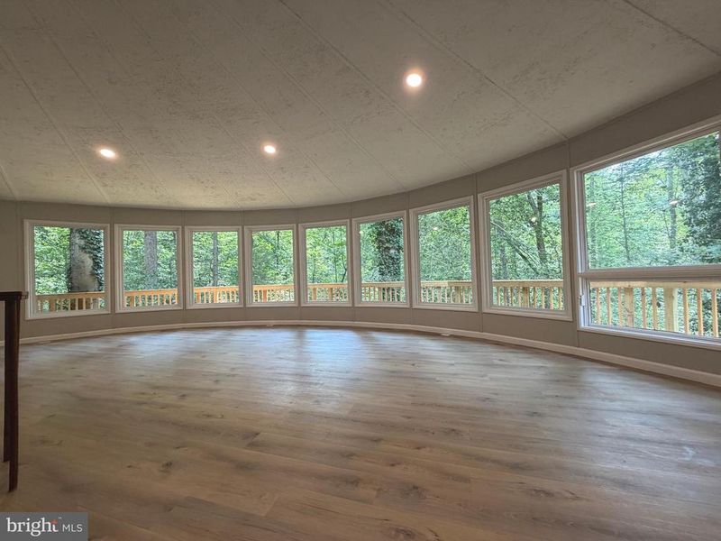 8133 Counselor Rd, Manassas, VA 20112
