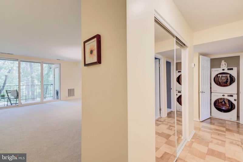 5051 7th Rd S #102, Arlington, VA 22204