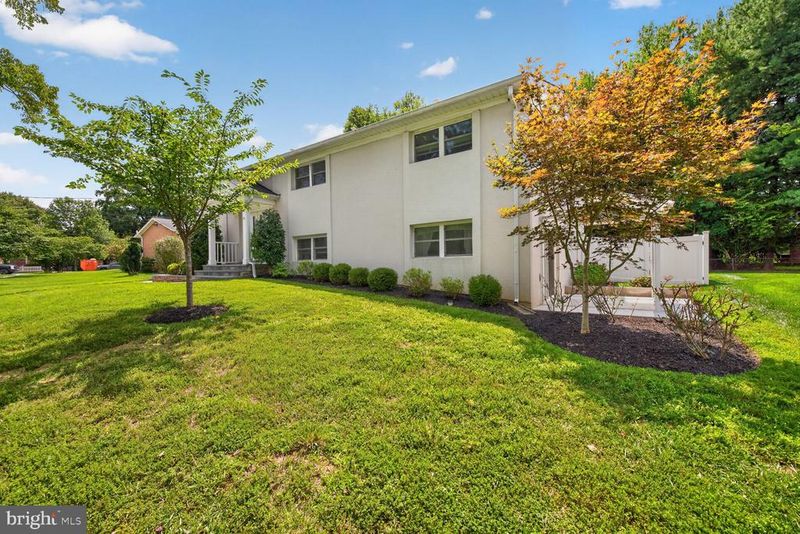1604 Martha Ter, Rockville, MD 20852