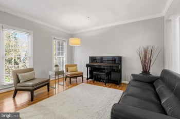10166 Treble Ct, Rockville, MD 20850