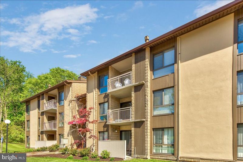 5915 Tamar Dr #12, Columbia, MD 21045