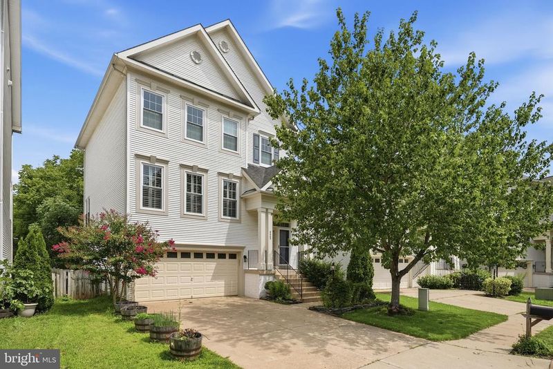 8605 Webster Tavern Way, Manassas, VA 20109