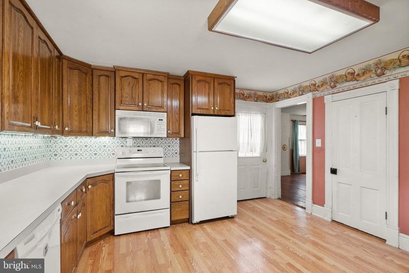 43699 Hay Rd, Ashburn, VA 20147