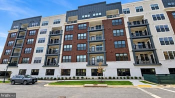1121 Fortune Ter #307, Potomac, MD 20854