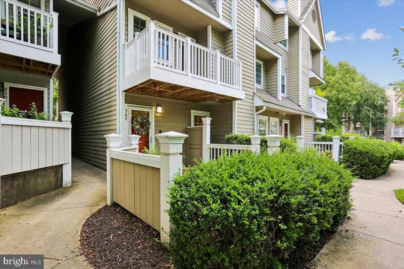 10827 Hampton Mill Ter #360, Rockville, MD 20852