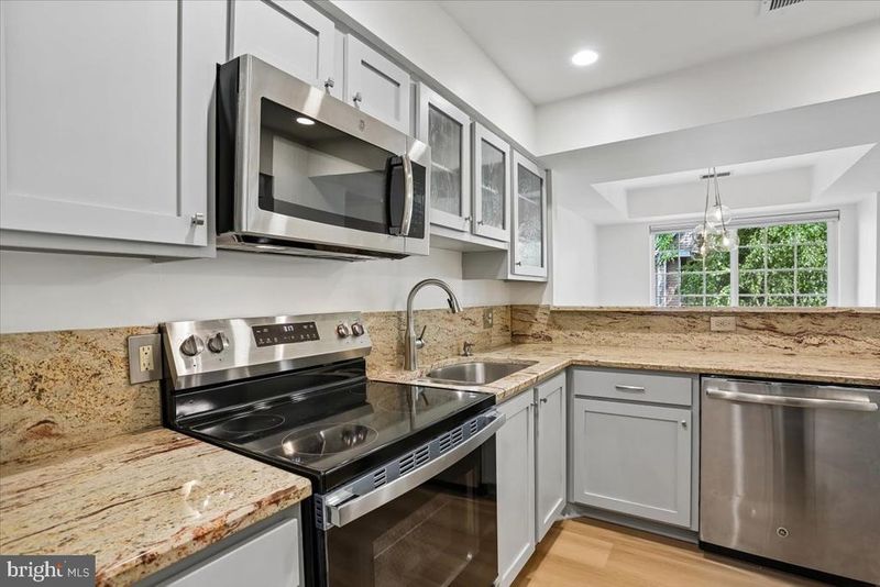 10827 Hampton Mill Ter #360, Rockville, MD 20852