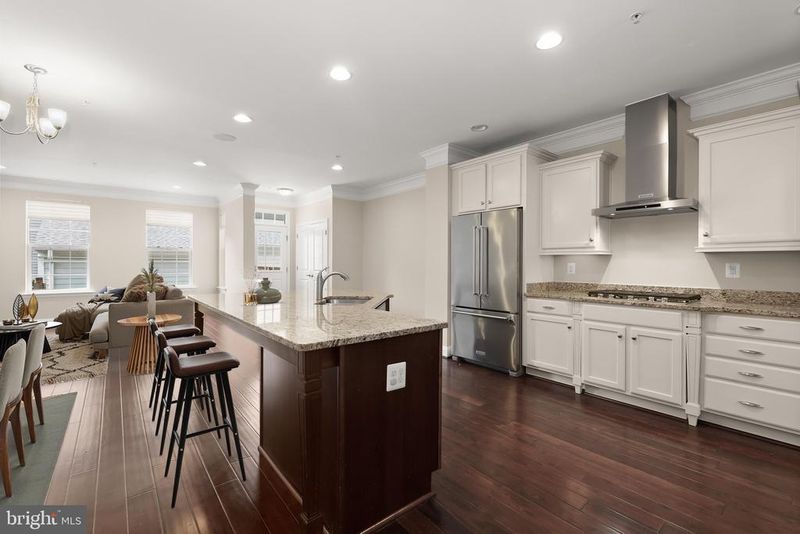 5849 Duncan Dr, Ellicott City, MD 21043