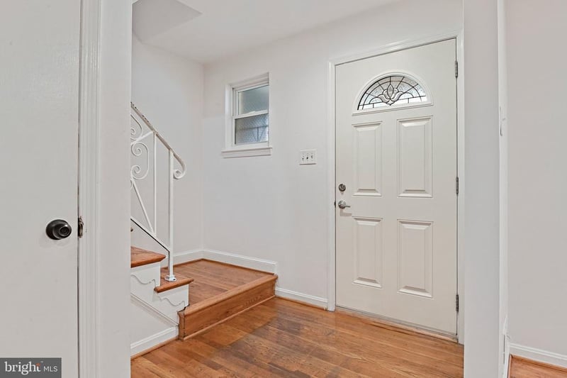 8701 Parliament Dr, Springfield, VA 22151