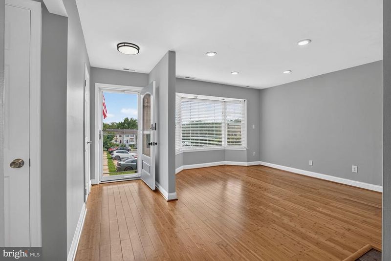 4135 Weeping Willow Ct #143B, Chantilly, VA 20151