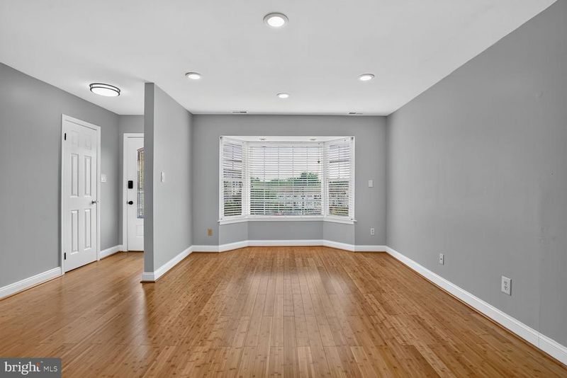 4135 Weeping Willow Ct #143B, Chantilly, VA 20151