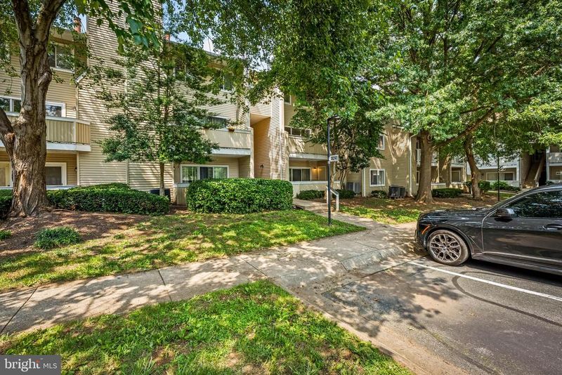 18241 Swiss Cir #4, Germantown, MD 20874