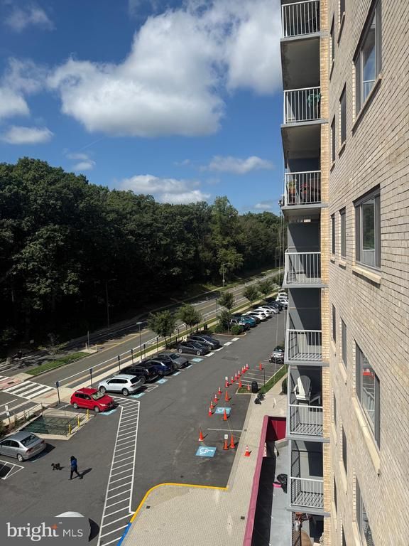 2500 N Van Dorn St #610, Alexandria, VA 22302