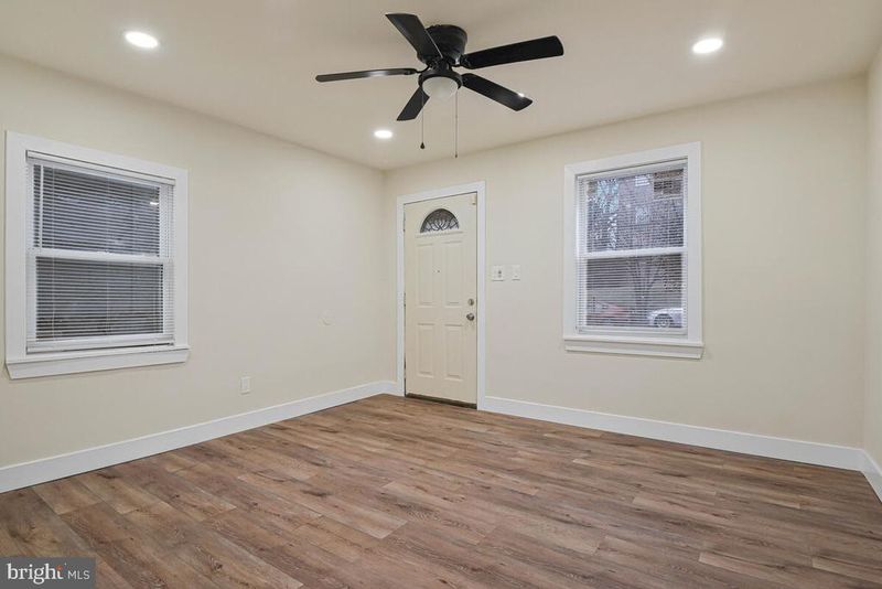 3427 B St SE #1, Washington, DC 20019