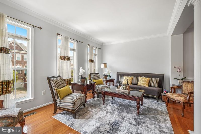 9132 Furey Rd, Lorton, VA 22079