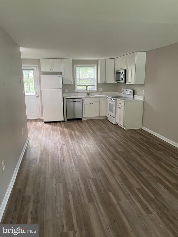 208 Maple St #204, Middleburg, VA 20117