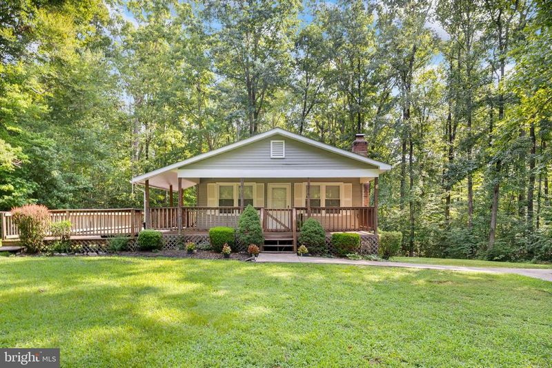 316 Tacketts Mill Rd, Stafford, VA 22556