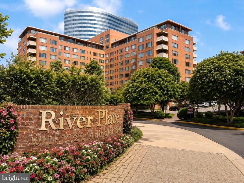 1121 Arlington Blvd #139, Arlington, VA 22209