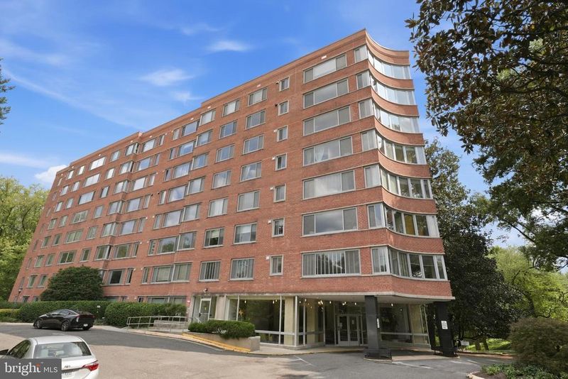 4200 Cathedral Ave NW #712A, Washington, DC 20016