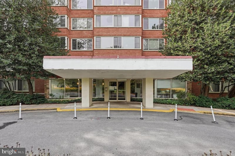 4000 Tunlaw Rd NW #619, Washington, DC 20007