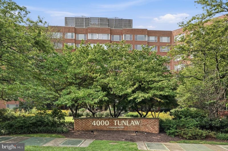 4000 Tunlaw Rd NW #619, Washington, DC 20007