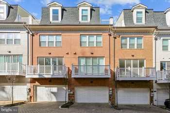 10340 Grosvenor Pl, North Bethesda, MD 20852