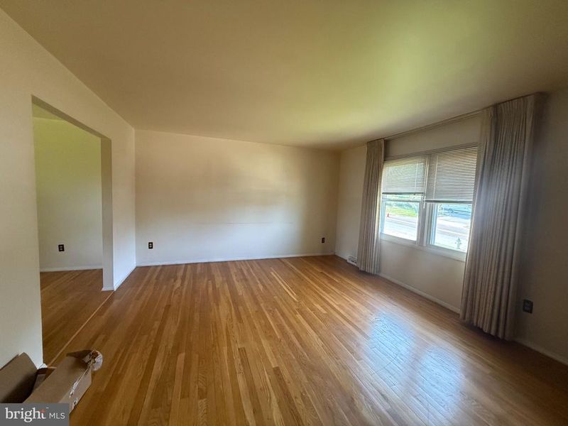 5720 Temple Hill Rd, Temple Hills, MD 20748