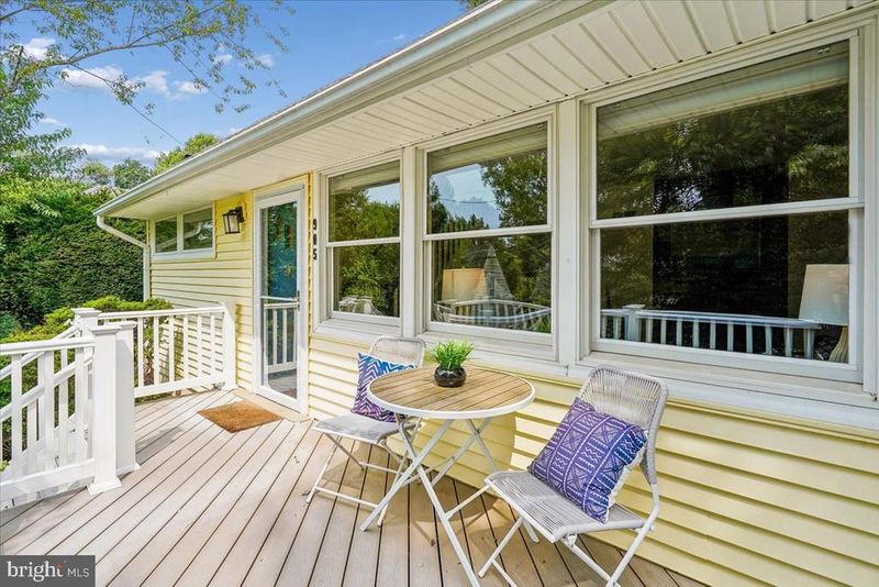 905 Robin Rd, Silver Spring, MD 20901