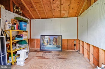 905 Robin Rd, Silver Spring, MD 20901