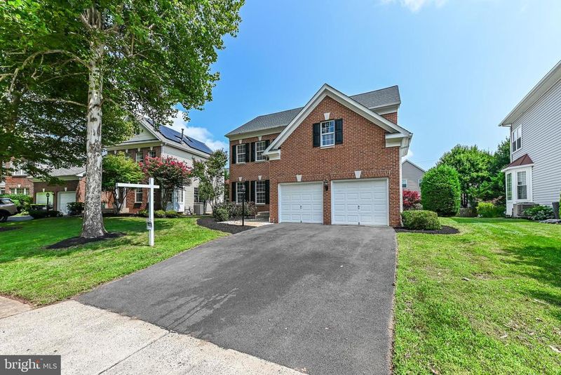 18264 Oak Lake Ct, Leesburg, VA 20176