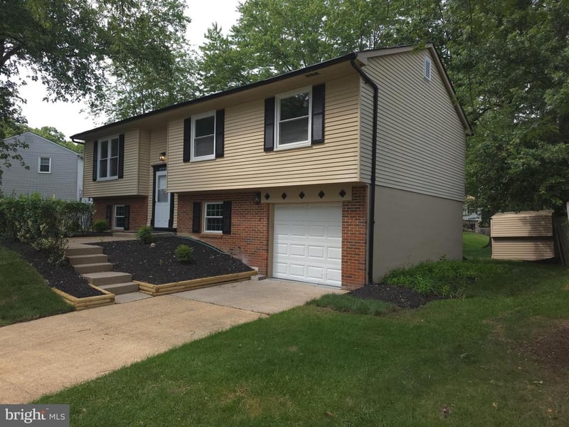 4504 Lantern Pl, Alexandria, VA 22306