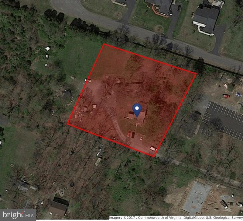 25219 Elk Lick Rd, Chantilly, VA 20152