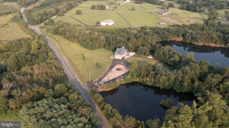 1101 Mountain Rd, Haymarket, VA 20169