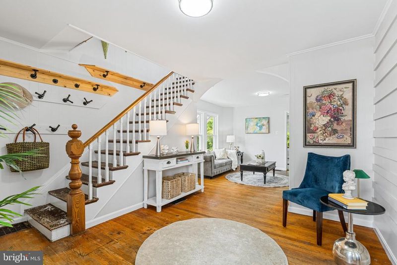 819 E A St, Brunswick, MD 21716