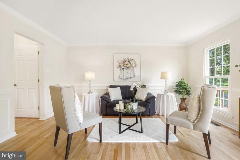 3423 Queensborough Dr, Olney, MD 20832