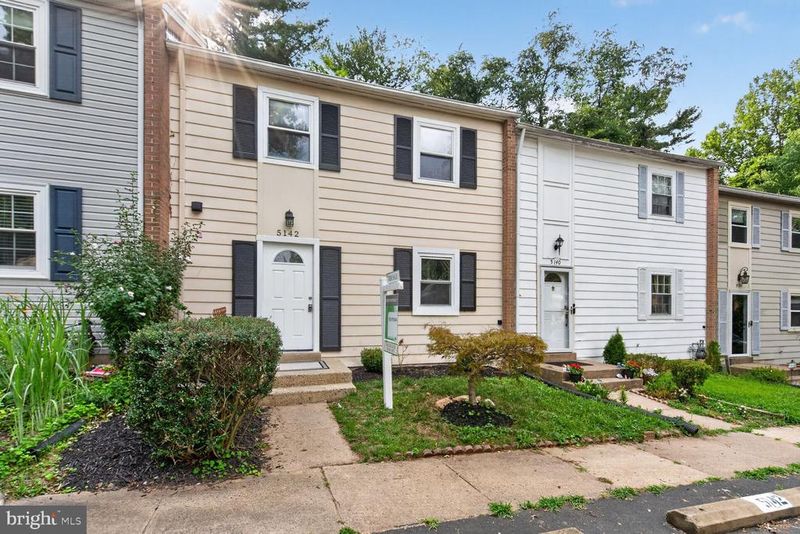 5142 Dahlgreen Pl, Burke, VA 22015