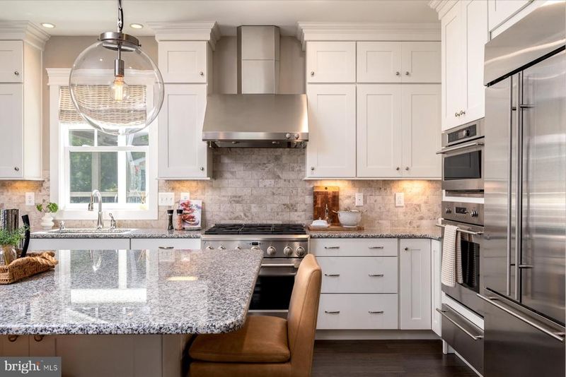 108 Marquise Ln, Annapolis, MD 21401