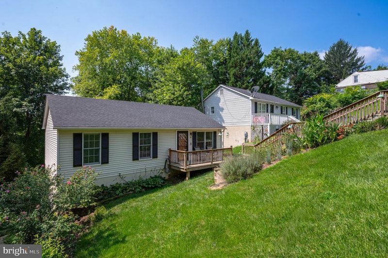 28 E E St, Brunswick, MD 21716
