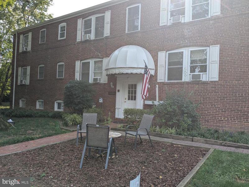 1400 N Kenilworth St #4, Arlington, VA 22205
