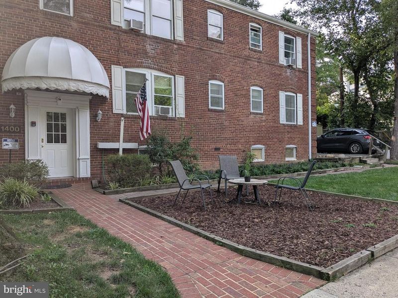 1400 N Kenilworth St #4, Arlington, VA 22205