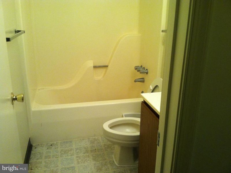 51 Depaul St #15, Emmitsburg, MD 21727