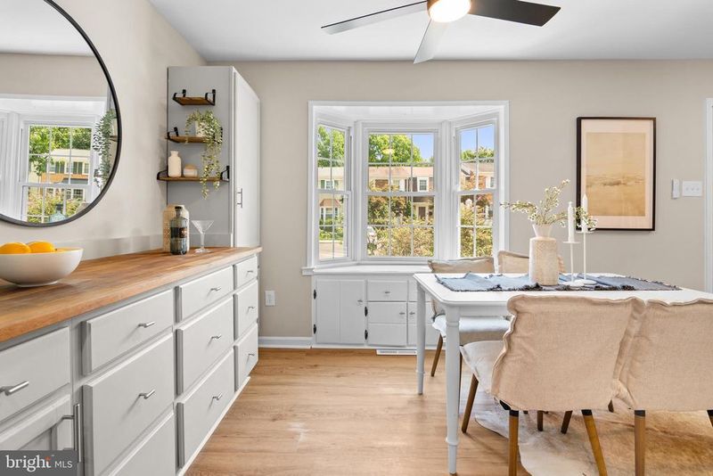 1746 Castleford Sq #168, Crofton, MD 21114