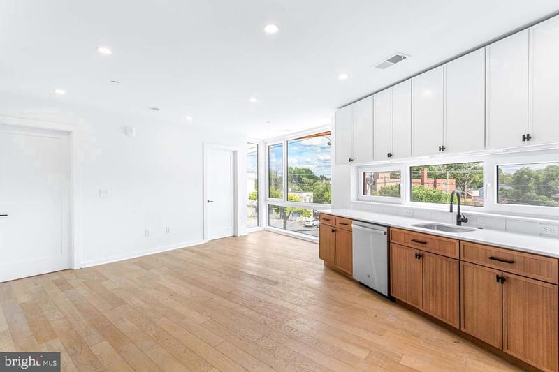 1522 Rhode Island Ave NE #301, Washington, DC 20018